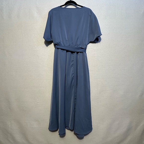 NWT Bloomchic Midi Dress - size 12 - Picture 3 of 6